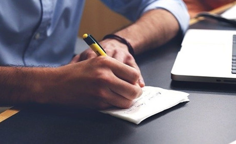 Заступник мера Южного, якого спіймали на хабарі, звільнився за власним бажанням