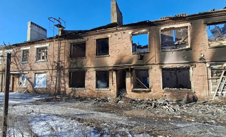 Вихідними росіяни вкотре обстріляли Торецьку громаду. Є руйнування