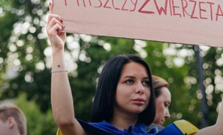 Старокостянтинівчанка Анастасія Янюк розповідає про життя у Польщі, військові збори, волонтерство