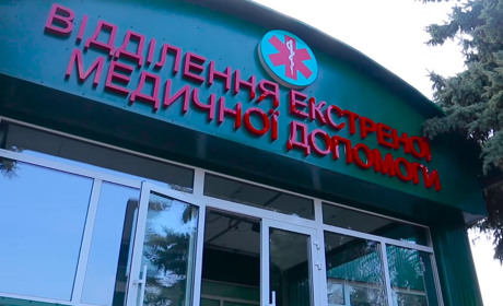 Лозівські лікарні отримали ліжка для хворих, обладнання та матеріал для роботи медиків