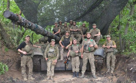 Збирають на авто для танкової роти ЗСУ, в якій служить їх колега-шахтар