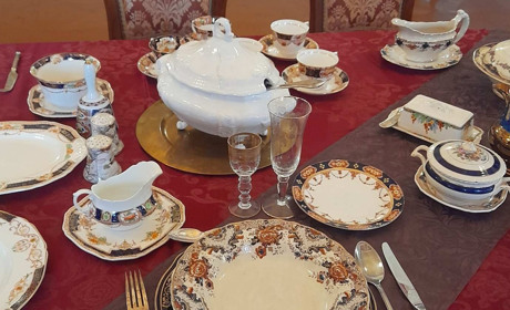 Старовинну порцеляну із приватної колекції отримав у подарунок заповідник "Самчики"