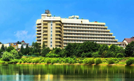 Санаторно-курортне лікування в «Карпати»: що пропонує цей санаторій