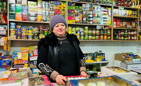 Міські професії: продавчиня Валентина Заносій про смакові вподобання Біляївки і ринок під час війни