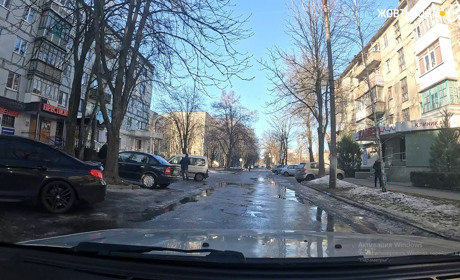 Свіже відео з Жовтих Вод з'явилося в youtube. Автор їздить вулицями