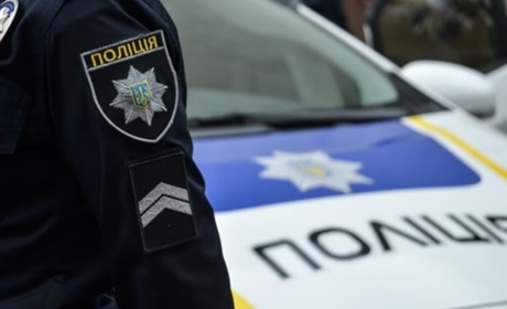 Поліцейські знайшли жінку, яка крала квіти з Еспланади пам'яті військових в Южному