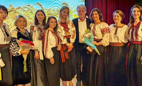 Бринить у Чикаго бандура з Чорткова