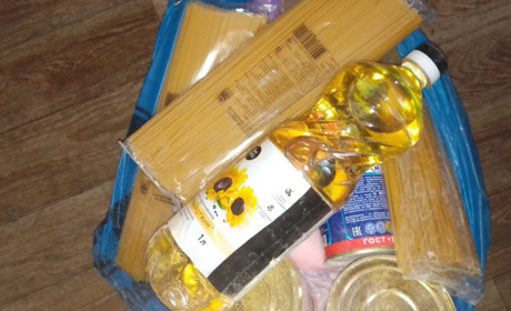 Мешканці Нової Каховки отримали чергову гуманітарну допомогу від окупантів