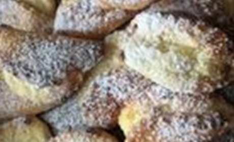 Готуємо сьогодні: смачні та ніжні сочники