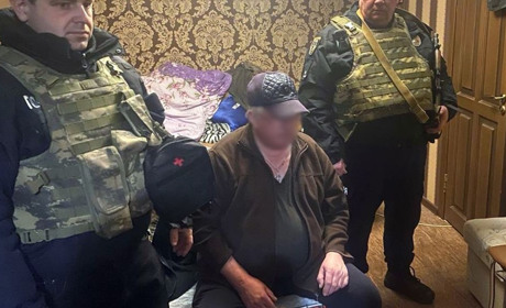 Поранив з рушниці двох жінок: на Чернігівщині поліцейські затримали зловмисника зі зброєю