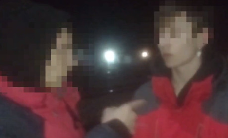 Напад з ножем на хлопців в Кегичівці: нападника не затримали, а рідні бояться за життя постраждалих