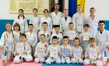 У юних ніжинських каратистів відбулася атестація