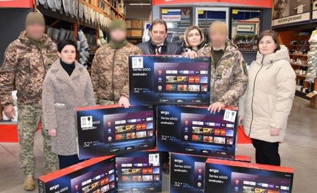 Новини воєнного часу. Старокостянтинівщина. Допомога захисникам, шахраї в ділі, торги з продажу