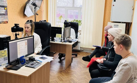 У Покровському ЦНАП після дворічної перерви оформили та видали перші ID-паспорти