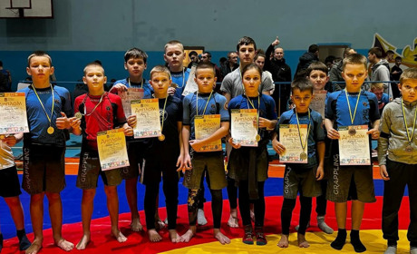 Юні фастівчани вибороли перше командне місце на чемпіонаті з панкратіону та греплінгу