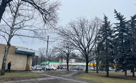 З якими проблемами стикаються літні люди в Краснограді та де проводять вільний час?