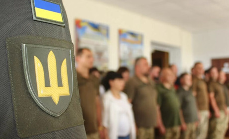 ТЦК в Україні працюватимуть цілодобово. Чи вручатимуть повістки вночі