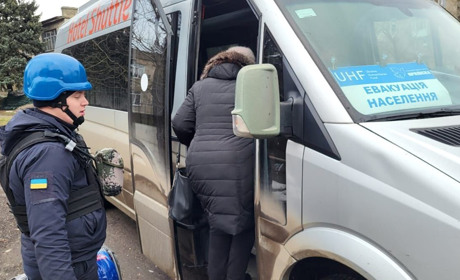 Обов’язкова евакуація з Торецька. Скільки дітей залишається в місті та коли наступна нагода виїхати