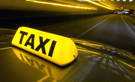 Швидко і комфортно: подорож із Дніпра до Києва на таксі