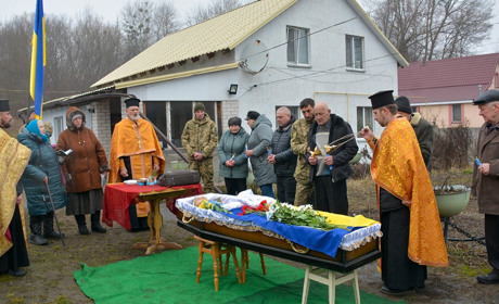 Гірка втрата: у далекі світи полинула душа воїна Вячеслава Пономаренка з Черняхова на Кагарличчині