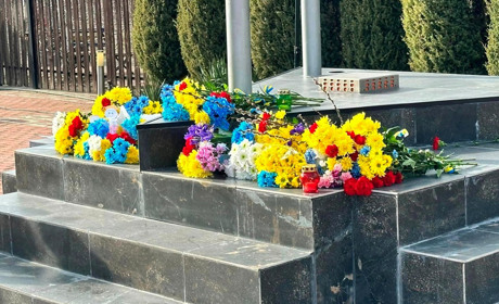 В Южному вшанували пам'ять Небесної Сотні (ФОТО)