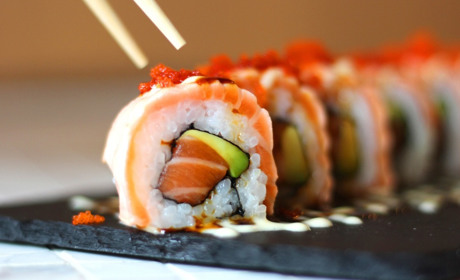 Як змінювалися популярні рецепти суші за останні 100 років?