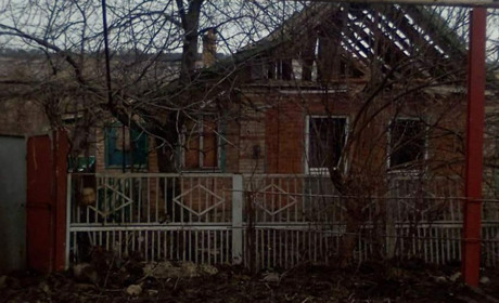 Російські окупанти знову обстріляли Нью-Йорк. А під завалами багатоповерхівки досі залишаються люди