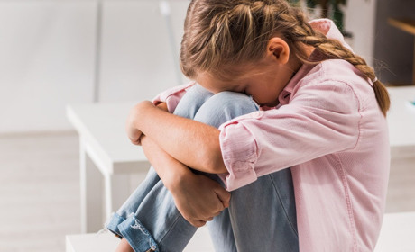 В Одесі дівчинка-підліток відсудила у батьків право жити від них окремо. Тепер їй шукають прийомних