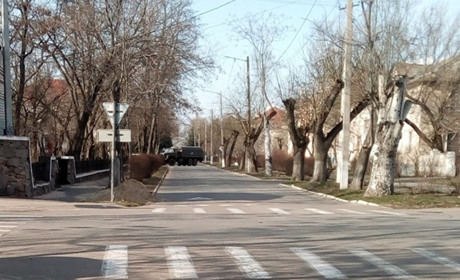 Що відбувається в окупованій Новій Каховці під час відключення світла?