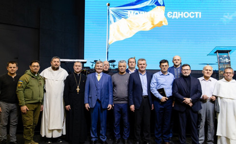 Молилися за Україну та зібрали 17 тисяч гривень: християни Фастова об'єдналися у молитві Єдності
