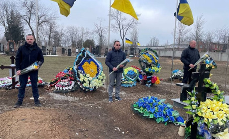 У Покровську вшанували пам'ять полеглих героїв громади. Фото
