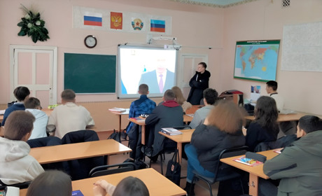 Муштра і пропаганда. На окупованій Луганщині росіяни перетворюють школярів на слухняних рабів