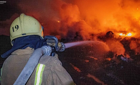 У селі Мартинівка вогнеборці ліквідували пожежу у житловому будинку