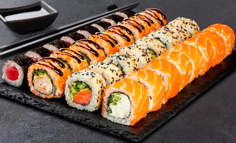 Суші для серця: романтична вечеря з доставкою у Львові