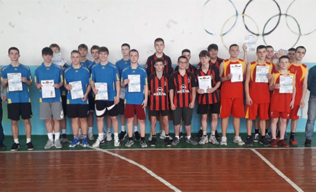 У Старокостянтинівській громаді змагалися юні баскетболісти