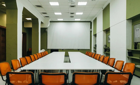 Оренда конференц-залу в Києві: Вибір ідеального простору для Вашої події