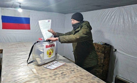 Окупанти змушують голосувати російських військових на "виборах" президента РФ у Запорізькій області