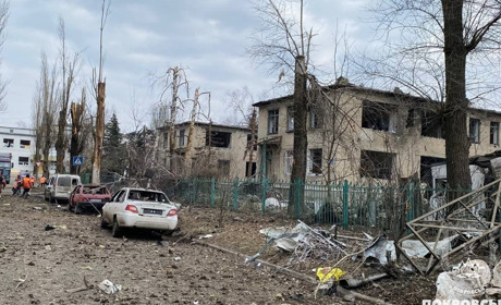 Ракетний удар по Покровську: місто вночі зазнало обстрілу. Частина населеного пункту знеструмлено
