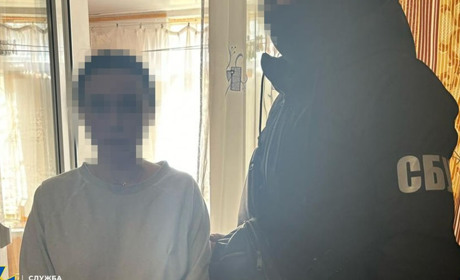 СБУ викрила колаборантку, яка займалась примусовою «паспортизацією» під час окупації Херсона