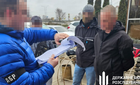 За 50 тис грн поліцейський з Одещини хотів "закрити очі" на крадіжку