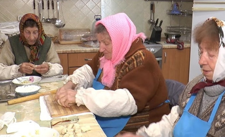 У сусідів: дрони, пропускний режим в міській раді та вареники бійцям на передову