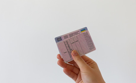 У Німеччині українці повинні зареєструвати свої авто: який штраф загрожуватиме порушникам?