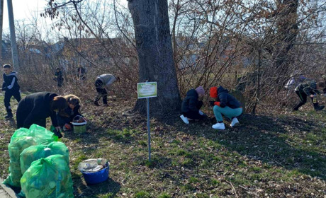 Новини воєнного часу. Старокостянтинівщина. Майстер-клас з розпису, благоустрій руками учнів