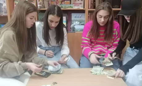 Учні Барського ліцею №3 під час благодійного ярмарку зібрали більше 12 тис і віддали на ЗСУ