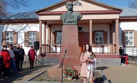 "Із твоїм днем, Пророче!" Як у Переяславі вшановують Тараса Шевченка на 210-у річницю