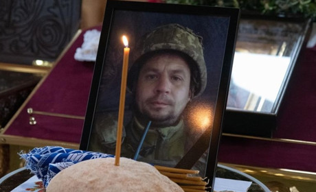 У Нікополі простилися із захисником України Аліком Ковтуном