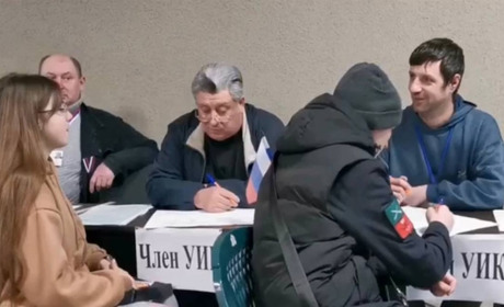 Бердянці розповідають, як проходять незаконні вибори путіна і про своє відношення до них