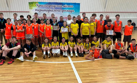 На Красноградщині відбувся кубок з баскетболу та ветеранський футбольний турнір на підтримку ЗСУ