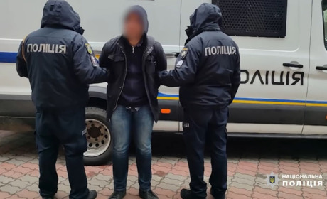 Підбирав ключі і виносив майно з квартир: на Фастівщині затримали серійного крадія