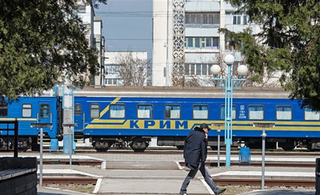 Залізничне сполучення через Волноваху на Крим навряд чи буде закінчено — військовий блогер